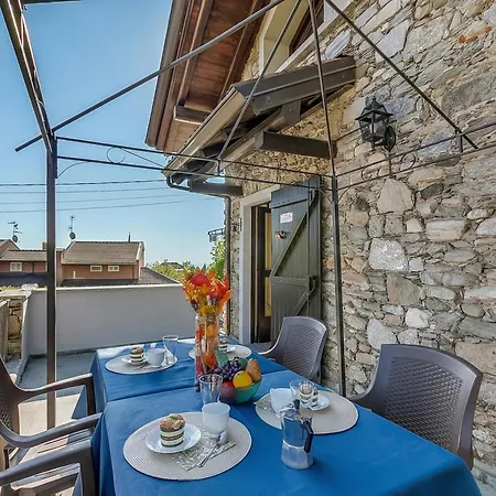 아파트 Il Borgo Del Vergante *