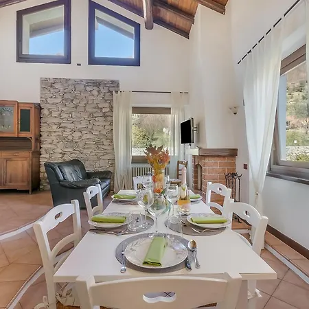 Il Borgo Del Vergante 아파트